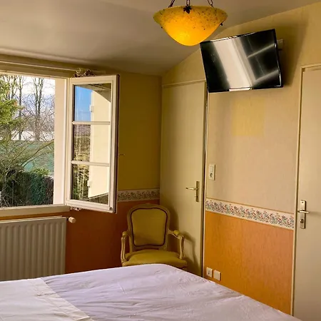 Chambre Spacieuse Avec Wifi Et Parking A - Fr-1-589-715 *