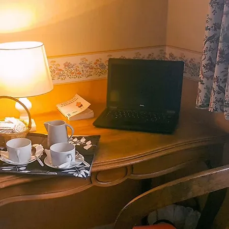 Chambre Spacieuse Avec Wifi Et Parking A - Fr-1-589-715 Bed and breakfast Remoncourt